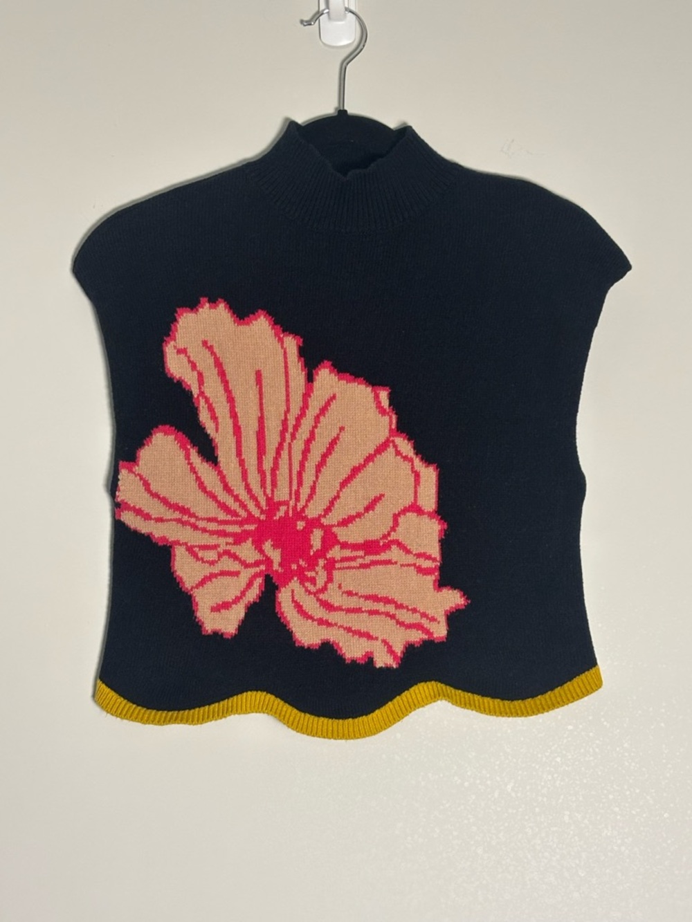 Maeve Anthropologie Sonal Nathwani Cap-Sleeve Floral Sweater Vest Black XS